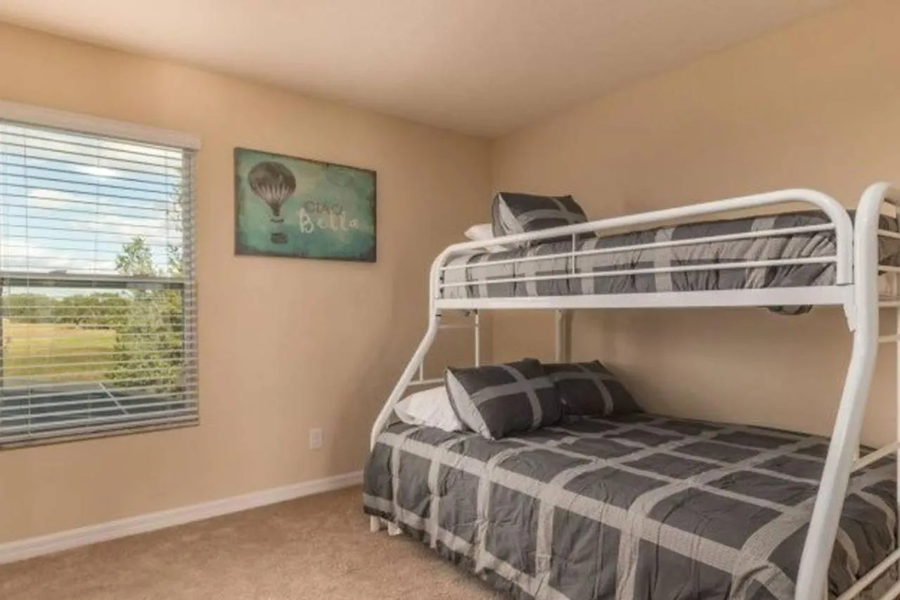 Marbella South - Lovely 5Bd/3.5Ba Ph #5Ms040 Davenport 0*,